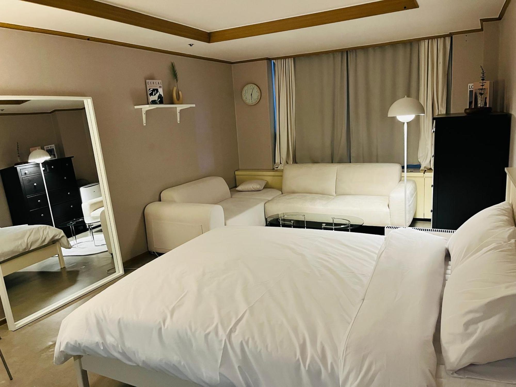 Close To Hongik Station Seoul